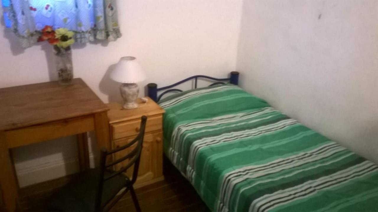 Habitac Indiv Casa De Familia, Flores Buenos Aires Esterno foto
