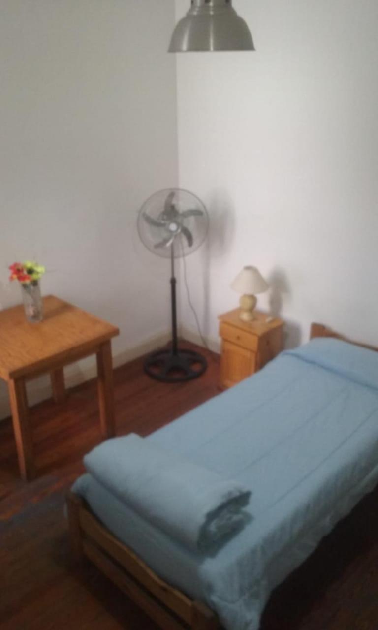 Habitac Indiv Casa De Familia, Flores Buenos Aires Esterno foto